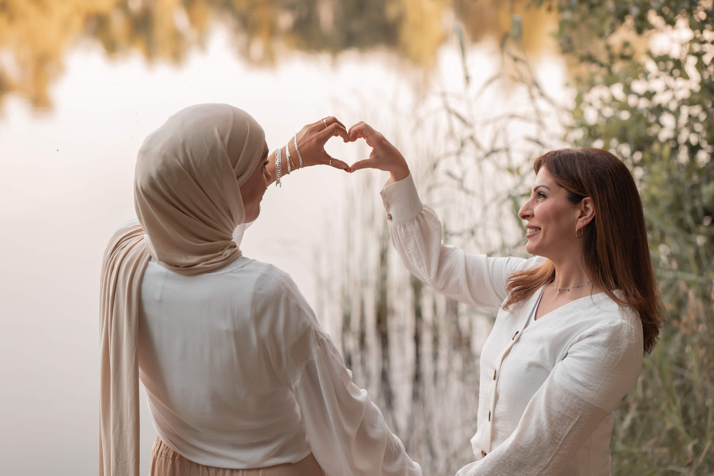 Familienfotografie Hankensbüttel_Die Bildwerkerin Freundinnen-Fotos - ehrliche und offene Freude über meine Fotografie