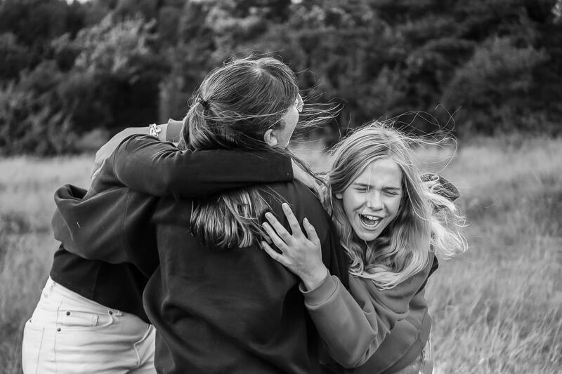 Freundinnenfotos Hankensbüttel - drei, die zusammen toben und lachen