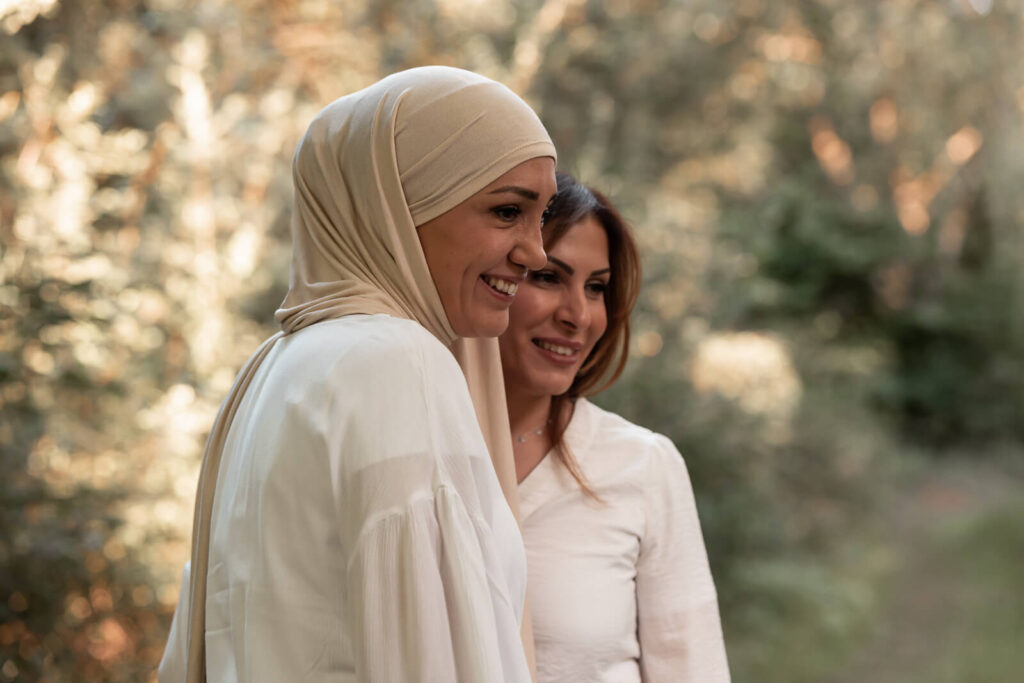 Freundinnenshooting Hankensbüttel - echtes Entzücken über eine gemeinsame Entdeckung